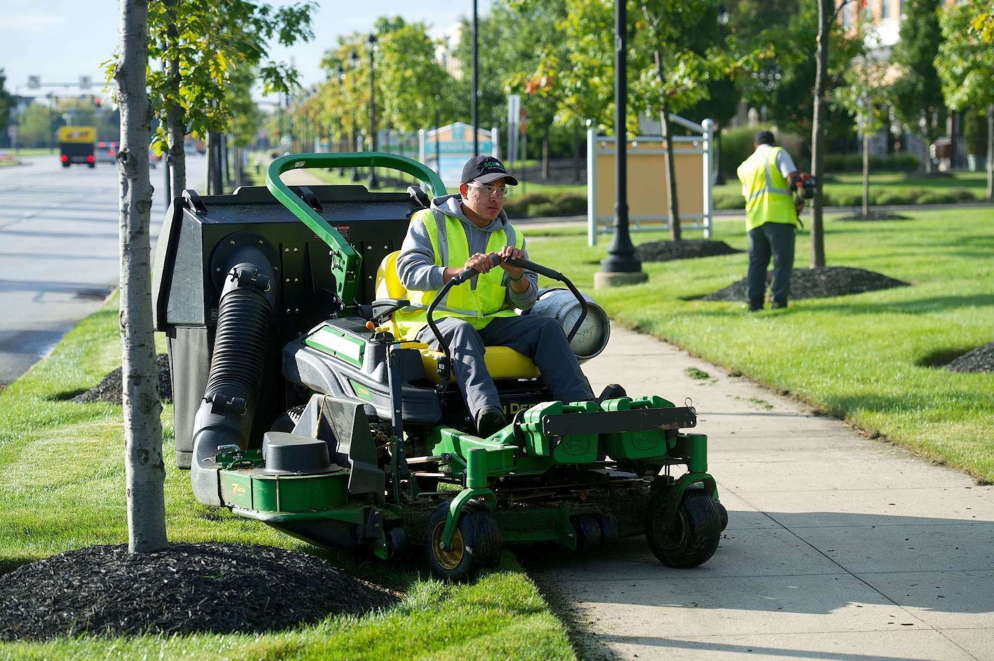 crewmowing